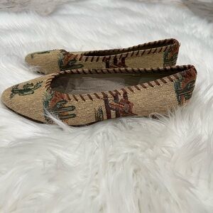 Frankie & Baby Beverly Feldman Beige and Brown Cactus Patterned Flats